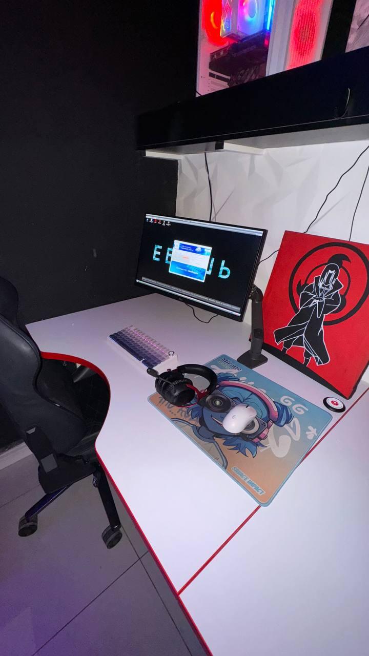 COMFORT GAME CLUB studio image