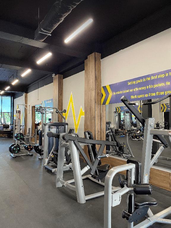 Champion Gym на Бокейхана — фото 3