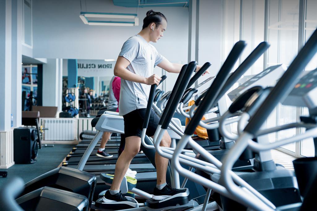 Iron Club на Кунаева — фото 1