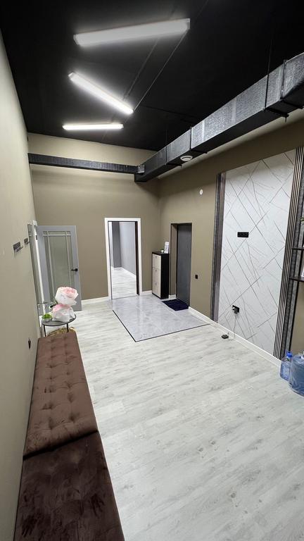 Sisters Stretching — фото 2